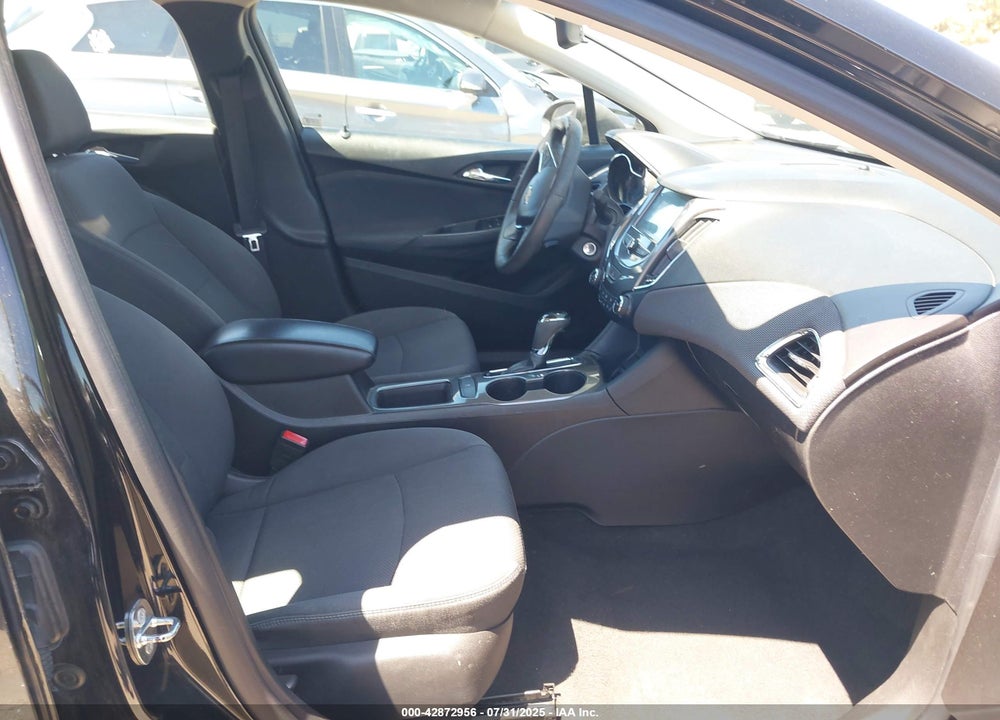 2018 CHEVROLET CRUZE VIN: 1G1BE5SMXJ7234400