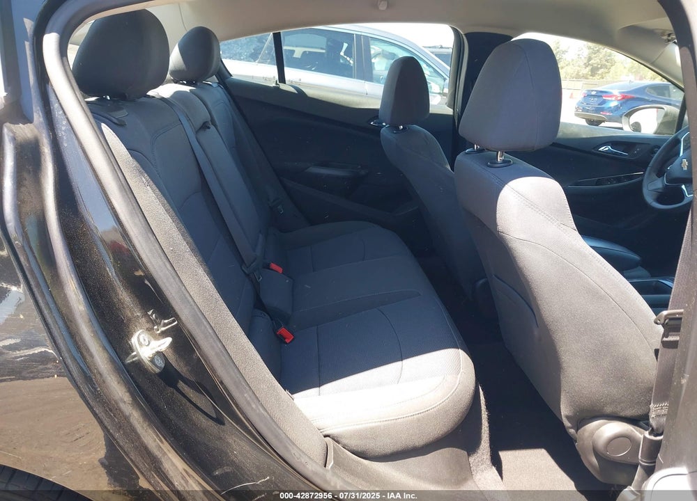 2018 CHEVROLET CRUZE VIN: 1G1BE5SMXJ7234400