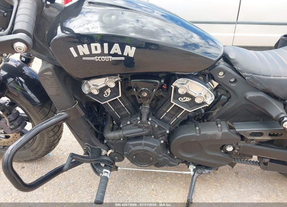 2019 INDIAN MOTORCYCLE CO. SCOUT BOBBER VIN: 56KMTB001K3141949