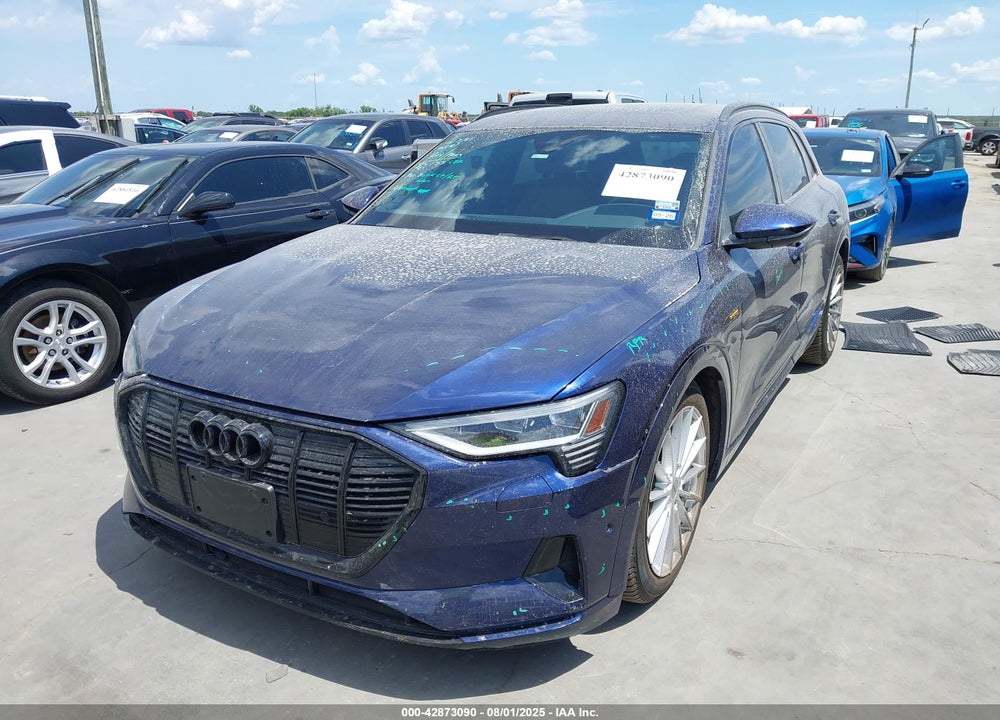 2022 AUDI E-TRON VIN: WA1AAAGE5NB037351