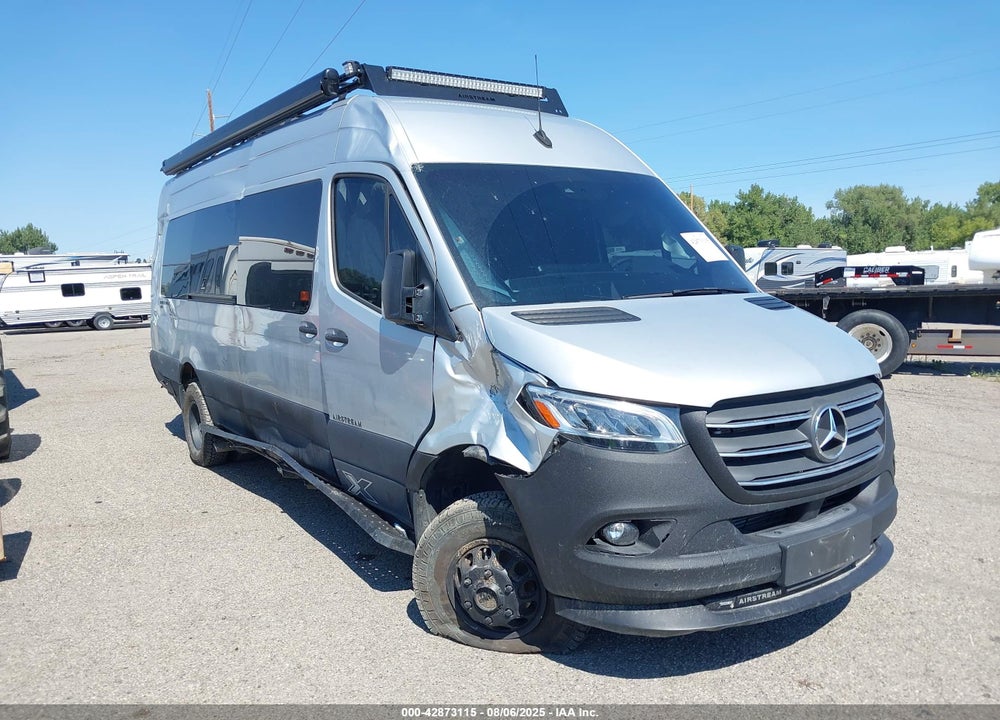 2023 MERCEDES INTERSTATE 24X VIN: W1X8ED6Y7NP457508