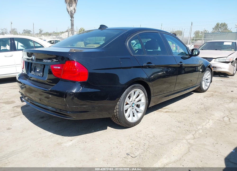 2011 BMW 3 SERIES VIN: WBAPK7C57BA972469