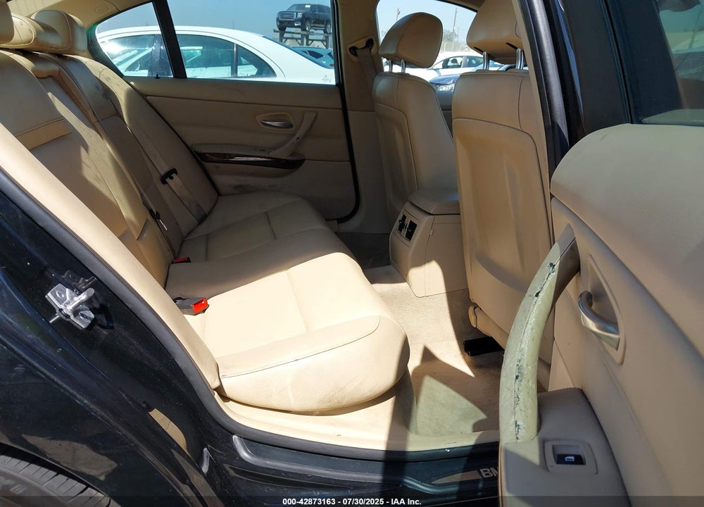 2011 BMW 3 SERIES VIN: WBAPK7C57BA972469