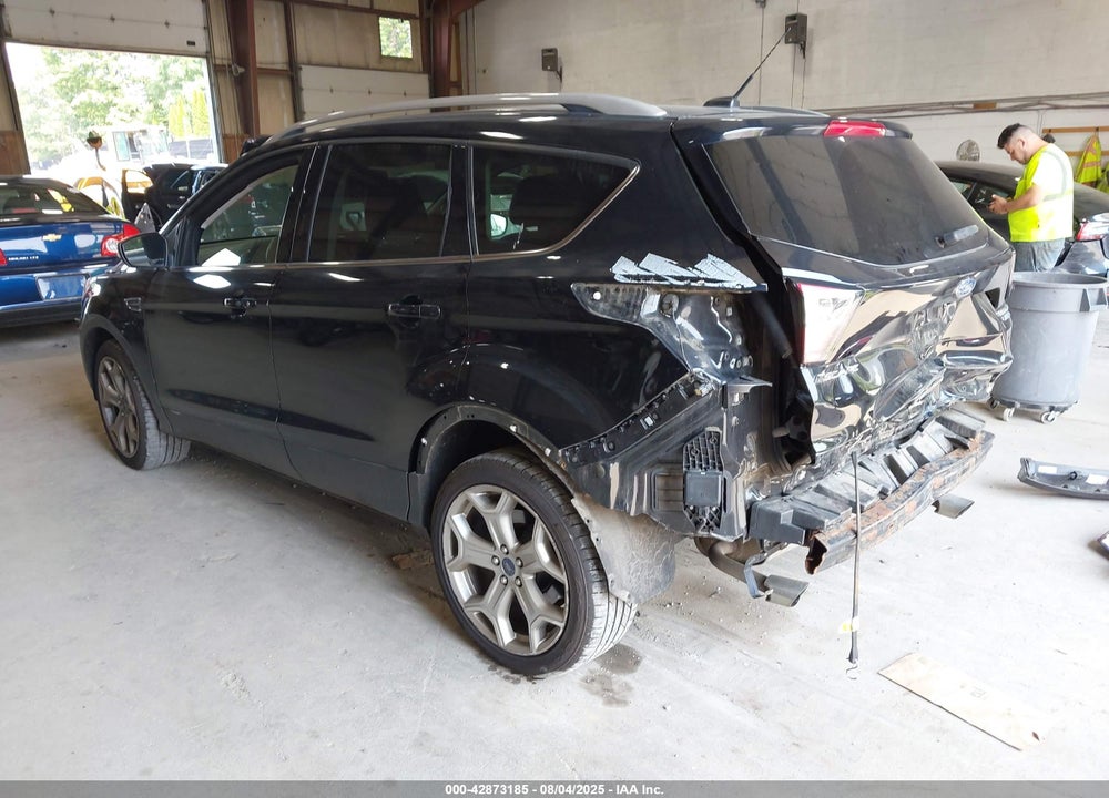2017 FORD ESCAPE VIN: 1FMCU9J90HUB62035