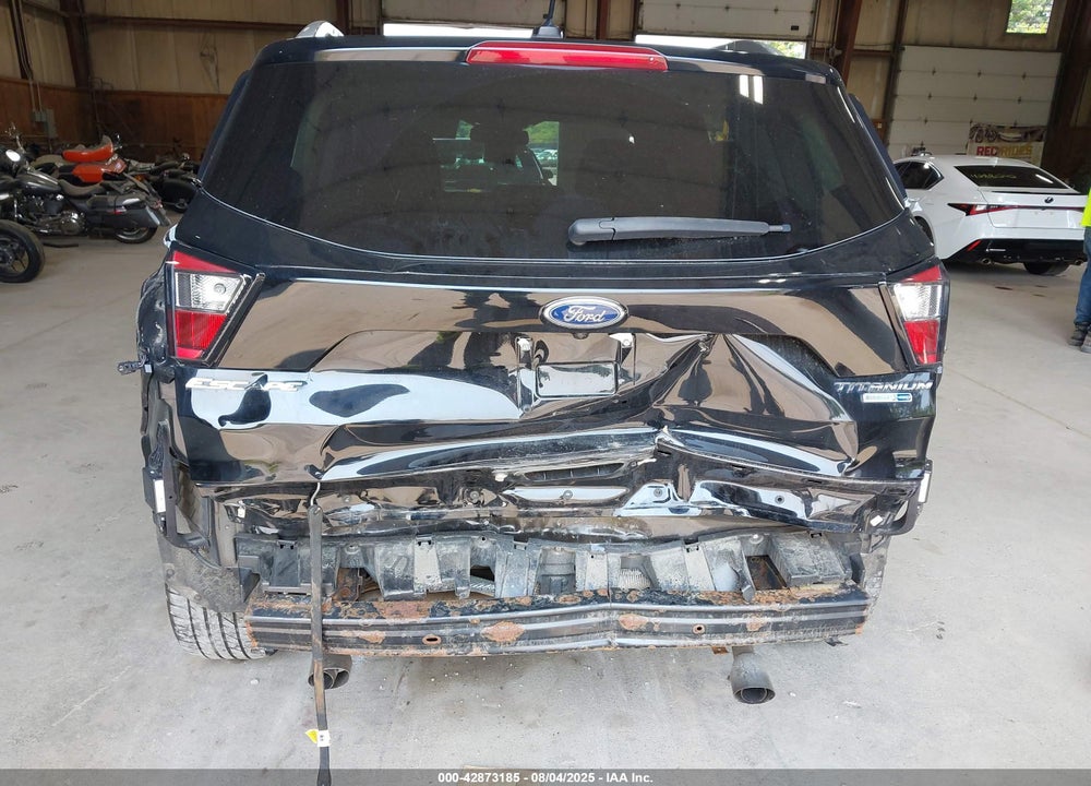 2017 FORD ESCAPE VIN: 1FMCU9J90HUB62035