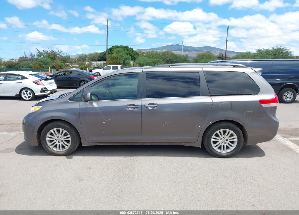 2014 TOYOTA SIENNA VIN: 5TDYK3DC2ES438980