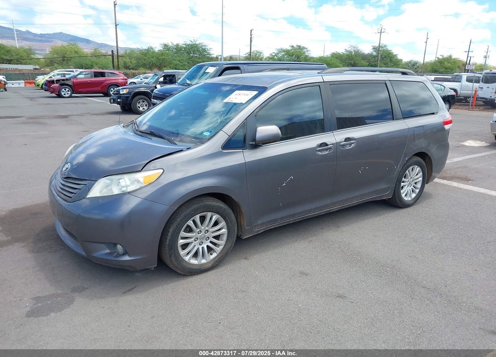 2014 TOYOTA SIENNA VIN: 5TDYK3DC2ES438980