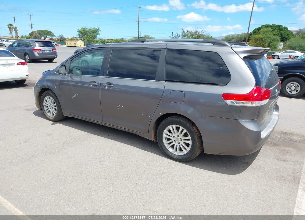 2014 TOYOTA SIENNA VIN: 5TDYK3DC2ES438980