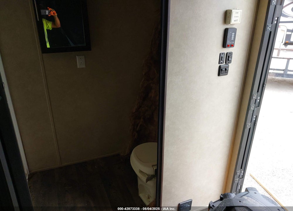 2018 DYNAMITE MAN CAVE TH18 VIN: 1D91K1823J1721562
