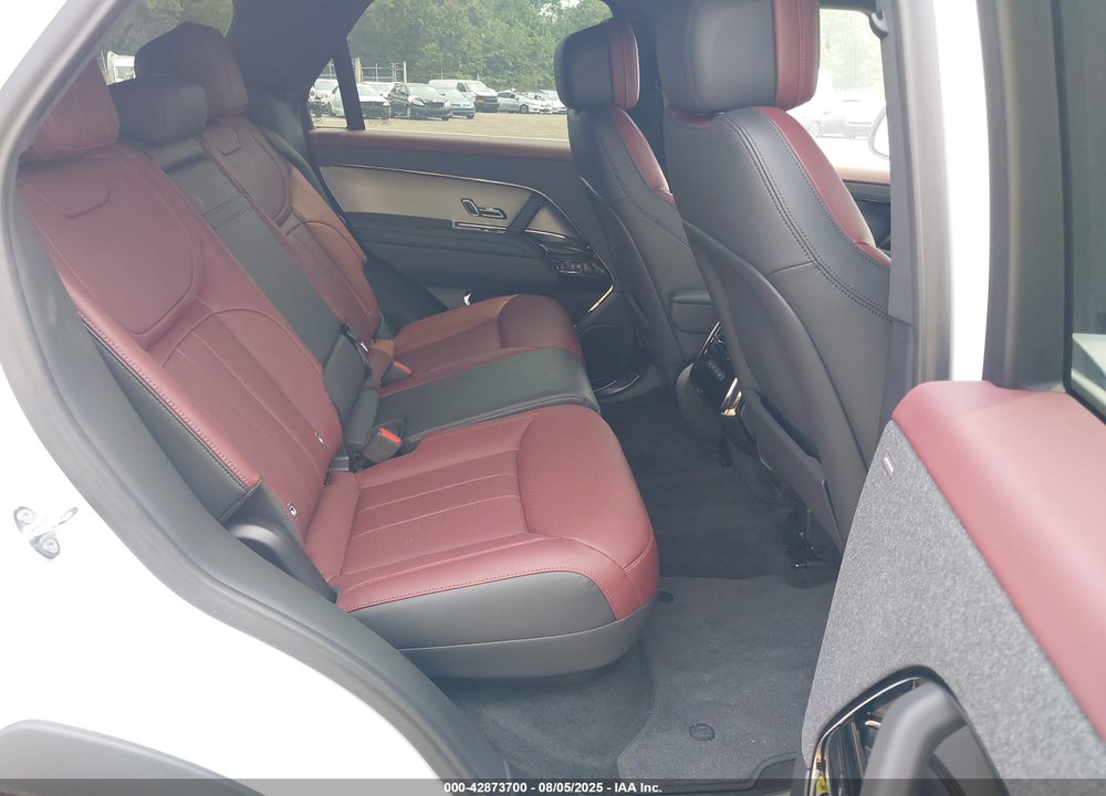 2025 LAND ROVER RANGE ROVER SPORT VIN: SAL1L9E93SA424401