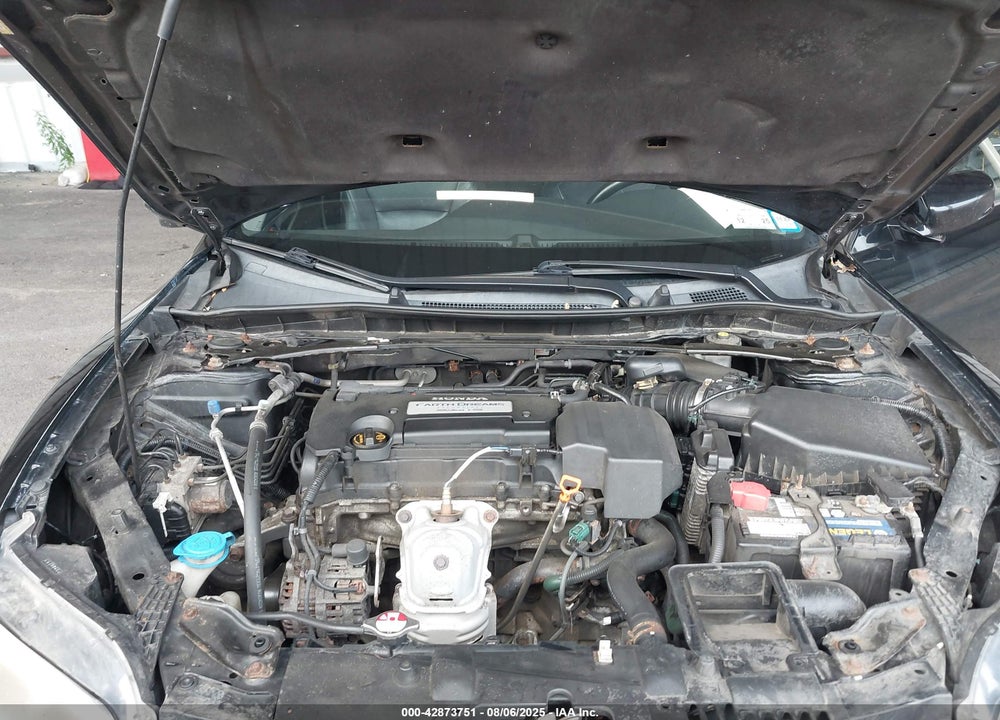 2013 HONDA ACCORD VIN: 1HGCT1B85DA007783