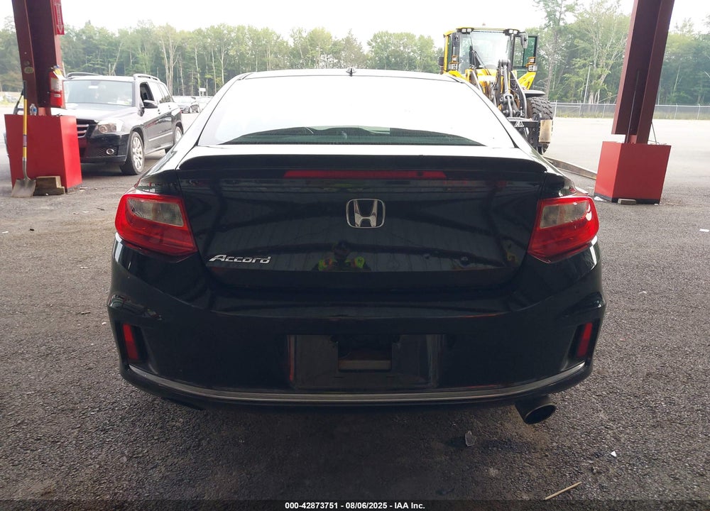 2013 HONDA ACCORD VIN: 1HGCT1B85DA007783
