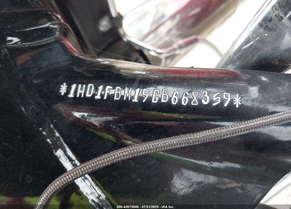 2016 HARLEY-DAVIDSON FLHR ROAD KING VIN: 1HD1FBM19GB668359