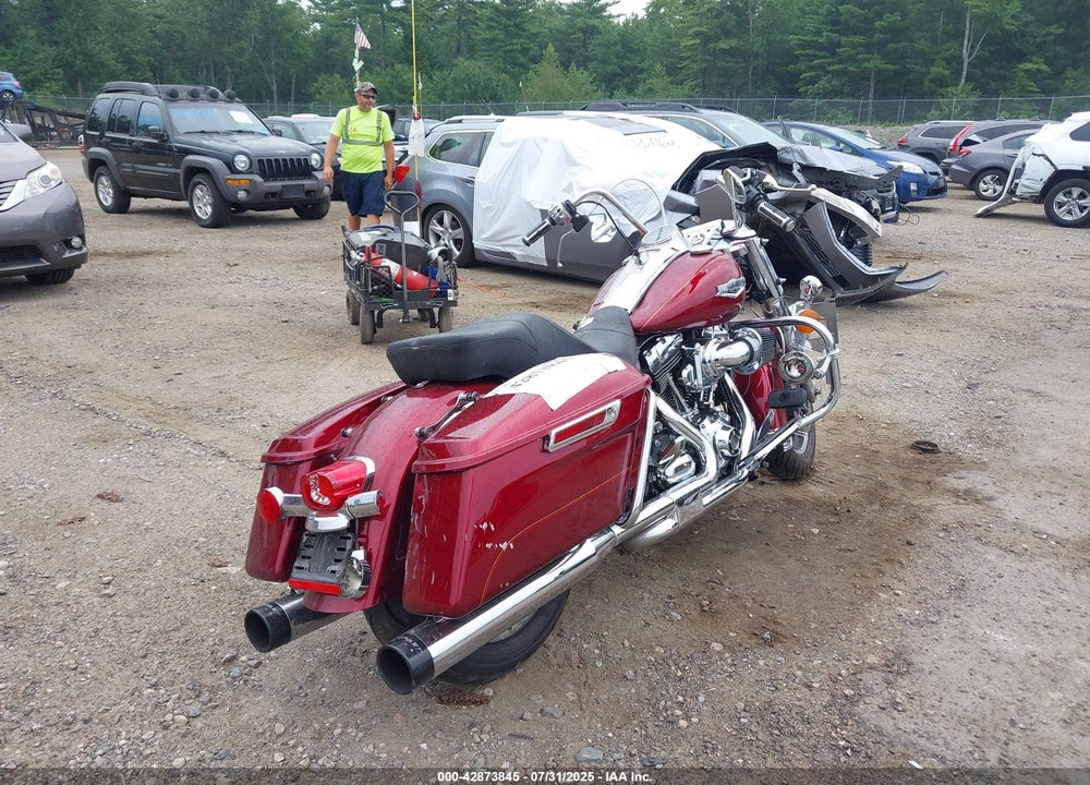 2016 HARLEY-DAVIDSON FLHR ROAD KING VIN: 1HD1FBM19GB668359