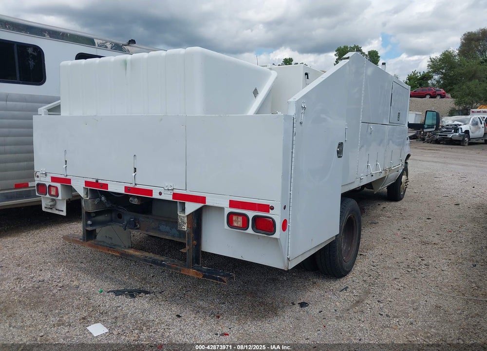 2011 FORD E-450 CUTAWAY VIN: 1FDXE4FL2BDA30083