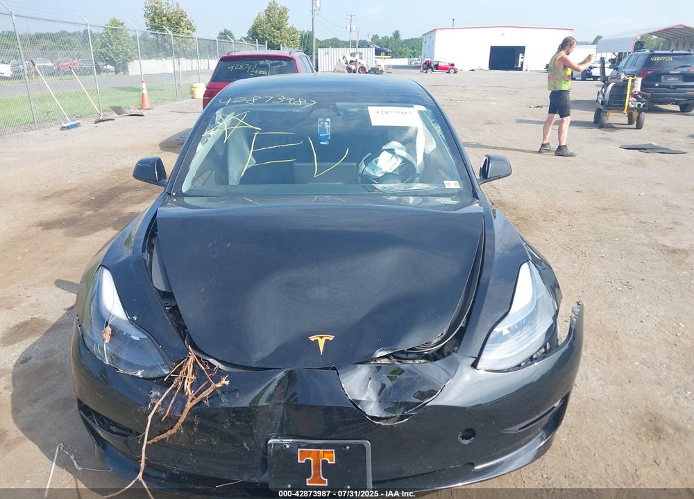 2023 TESLA MODEL 3 VIN: 5YJ3E1EAXPF585512
