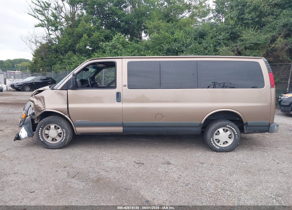 2002 GMC SAVANA VIN: 1GKFG15R621202815