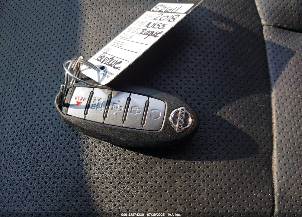 2018 NISSAN ROGUE VIN: JN8AT2MV4JW325153