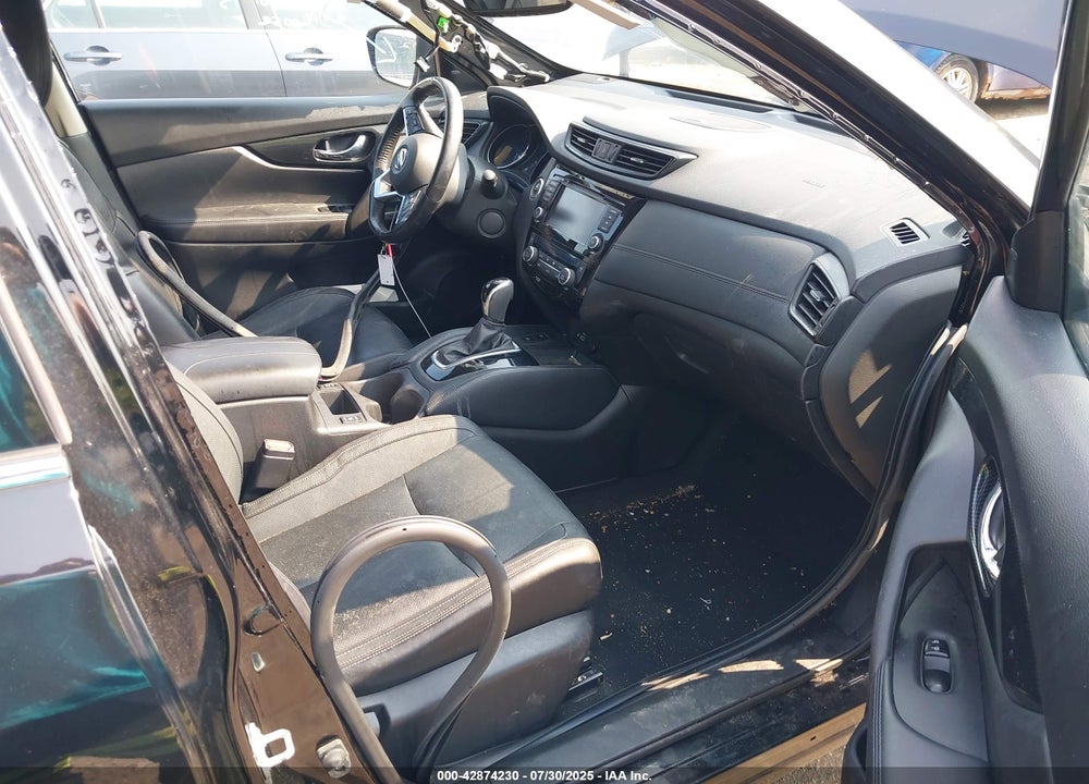 2018 NISSAN ROGUE VIN: JN8AT2MV4JW325153