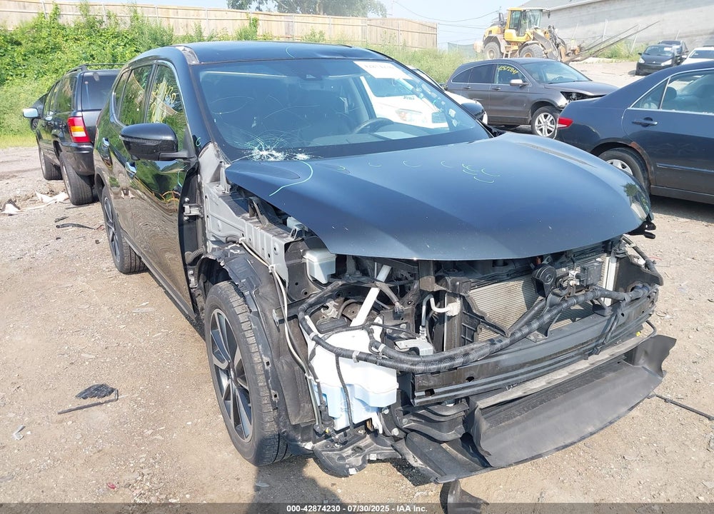 2018 NISSAN ROGUE VIN: JN8AT2MV4JW325153