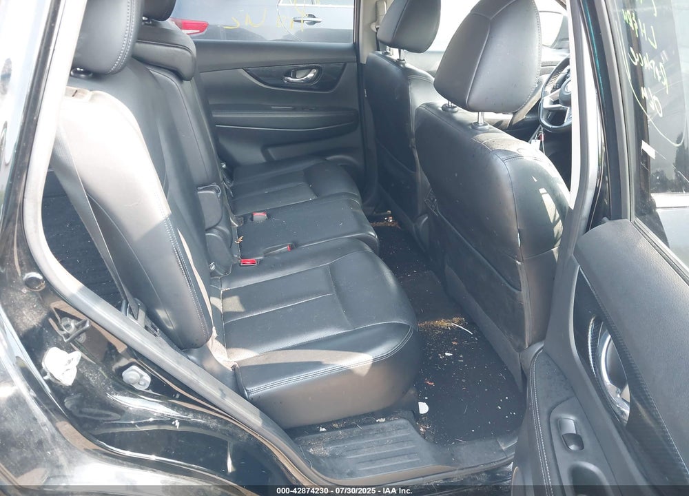 2018 NISSAN ROGUE VIN: JN8AT2MV4JW325153
