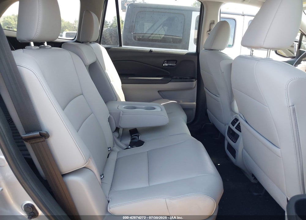 2022 HONDA PILOT VIN: 5FNYF6H20NB044566