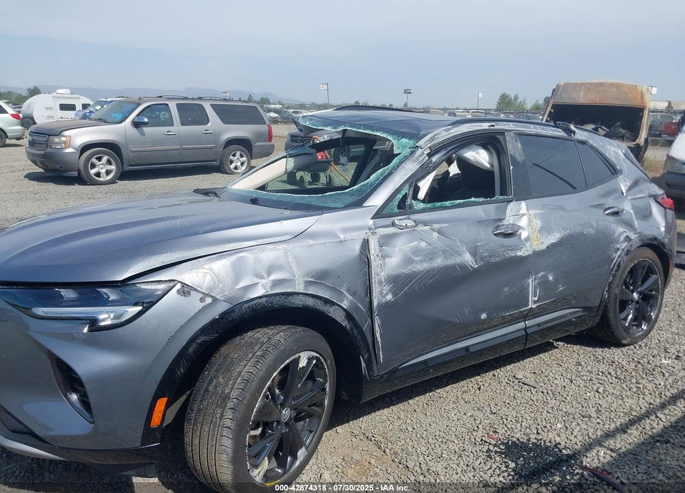 2022 BUICK ENVISION VIN: LRBFZNR40ND146609