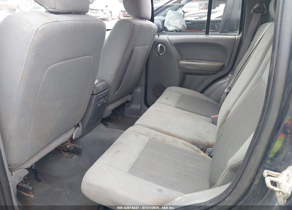 2007 JEEP LIBERTY VIN: 1J4GL58K87W593391