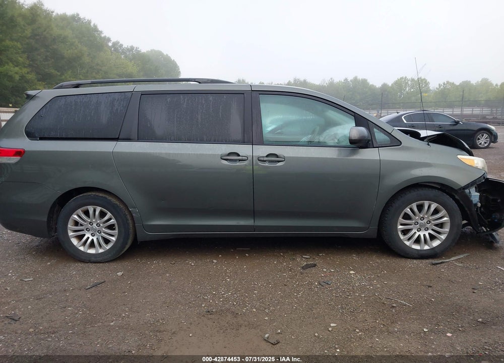 2013 TOYOTA SIENNA VIN: 5TDYK3DC1DS292246