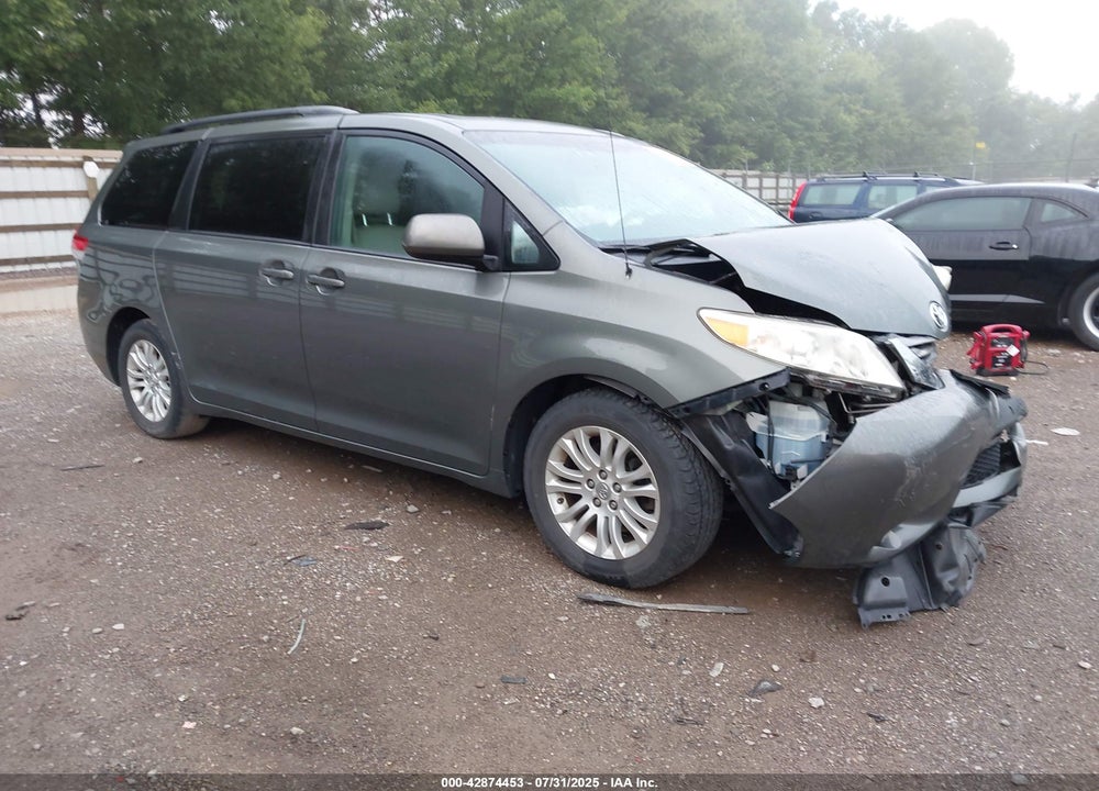 2013 TOYOTA SIENNA VIN: 5TDYK3DC1DS292246