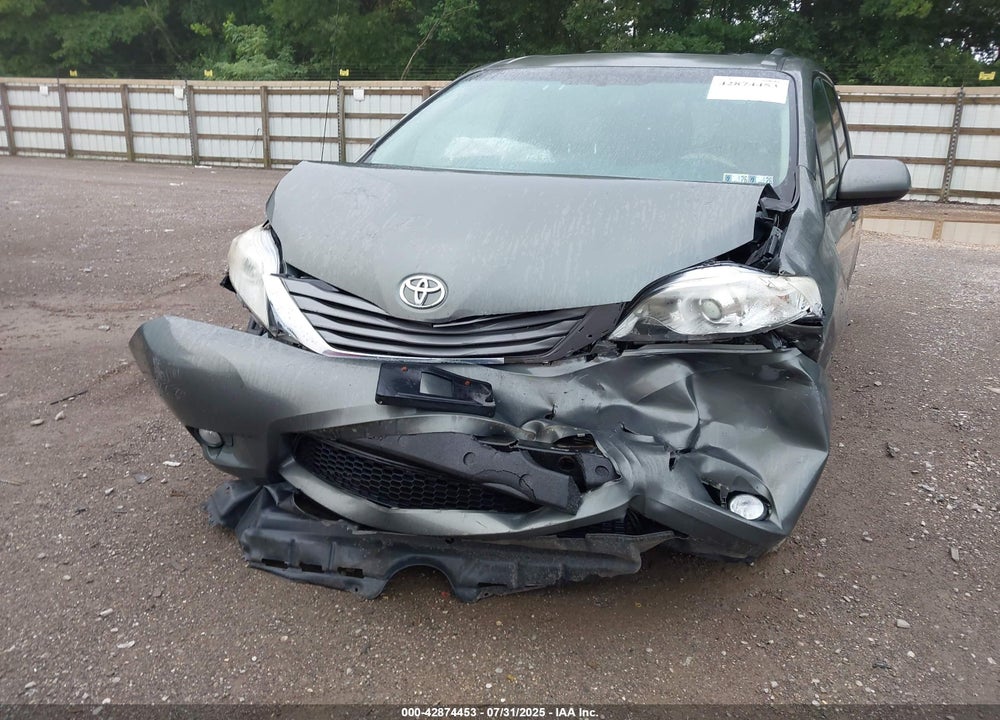 2013 TOYOTA SIENNA VIN: 5TDYK3DC1DS292246