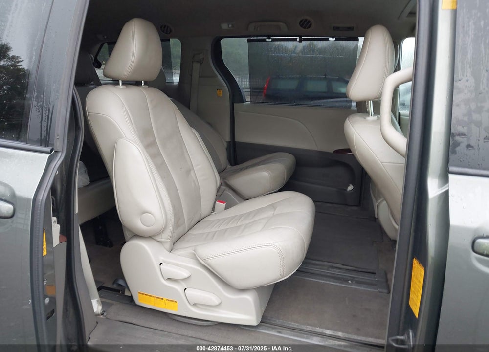 2013 TOYOTA SIENNA VIN: 5TDYK3DC1DS292246