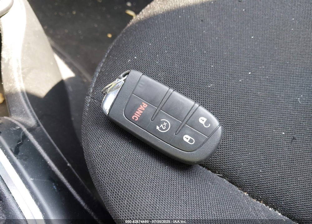 2018 JEEP RENEGADE LATITUDE 4X4 VIN: ZACCJBBB1JPJ37252