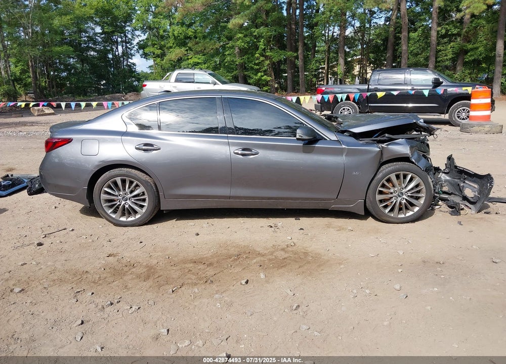 2019 INFINITI Q50 3.0T LUXE VIN: JN1EV7AR8KM552406