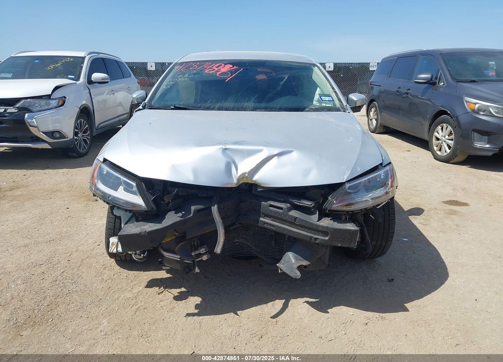 2014 VOLKSWAGEN JETTA VIN: 3VWD17AJ4EM245402