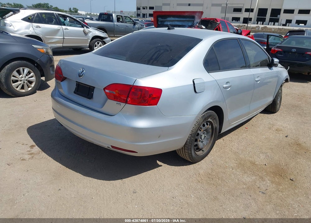 2014 VOLKSWAGEN JETTA VIN: 3VWD17AJ4EM245402