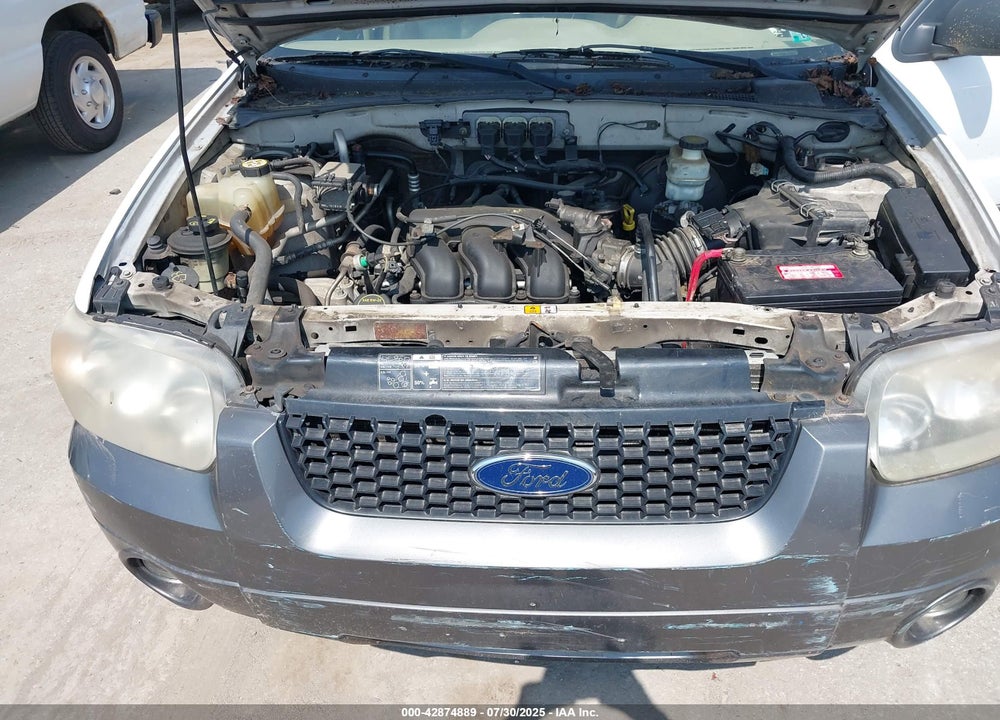 2006 FORD ESCAPE VIN: 1FMCU93106KA47242