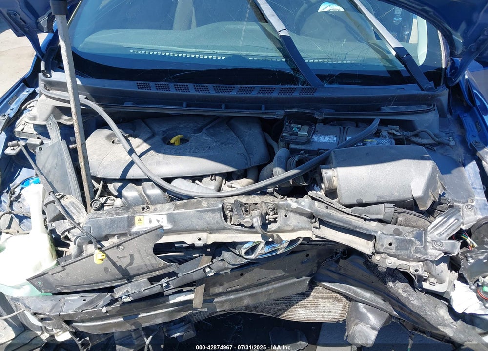 2016 HYUNDAI ELANTRA VIN: 5NPDH4AE9GH696043