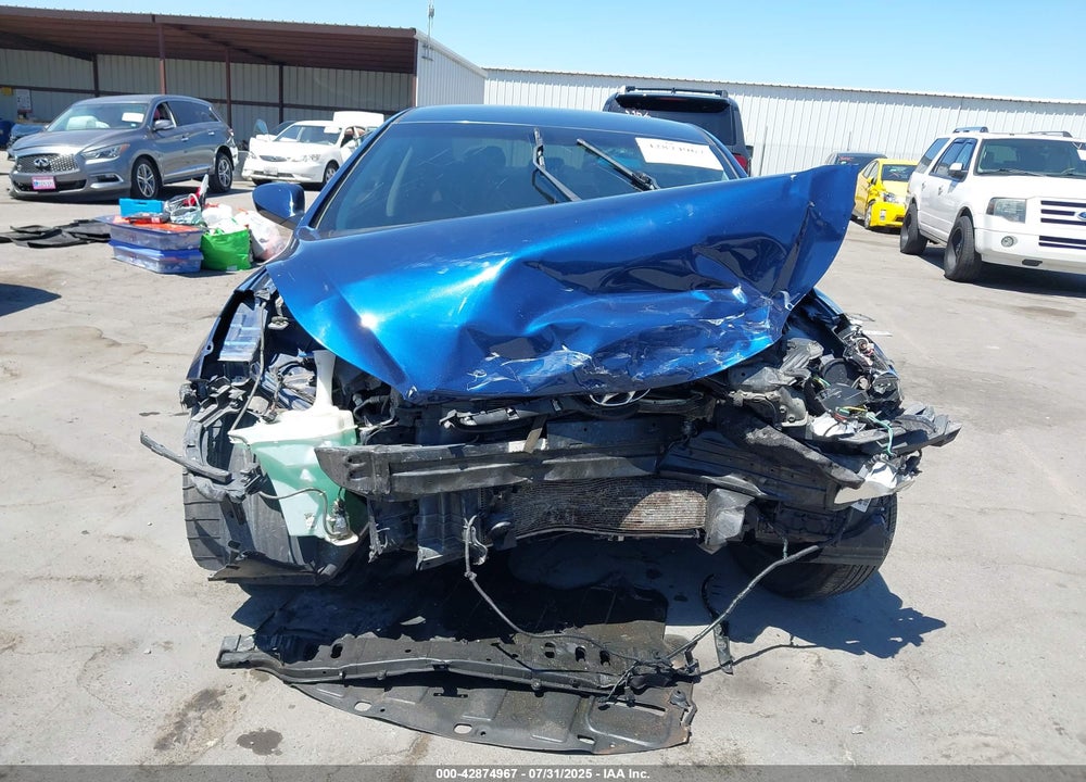 2016 HYUNDAI ELANTRA VIN: 5NPDH4AE9GH696043
