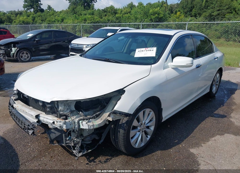 2013 HONDA ACCORD VIN: 1HGCR3F83DA001680