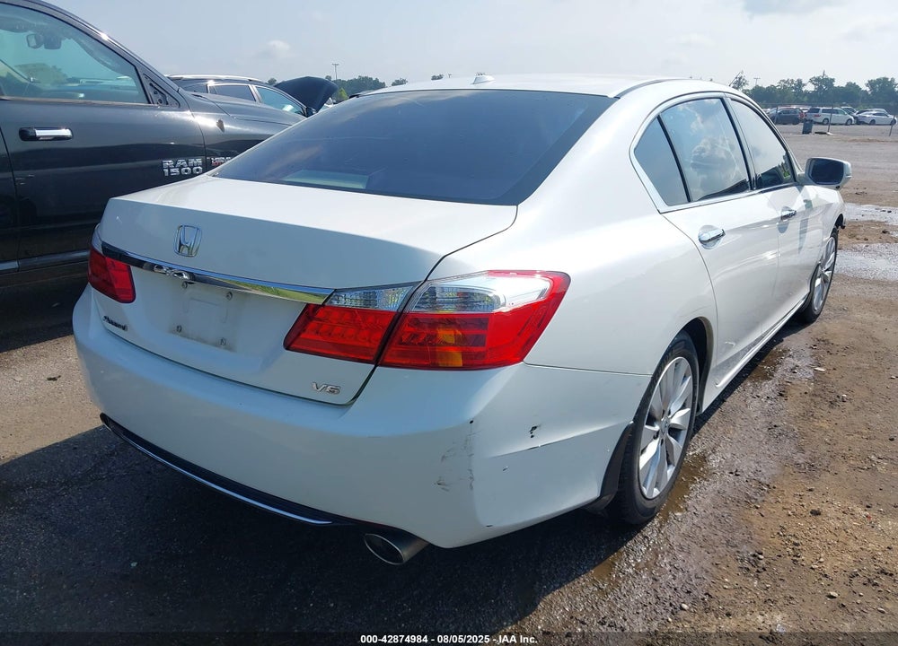 2013 HONDA ACCORD VIN: 1HGCR3F83DA001680