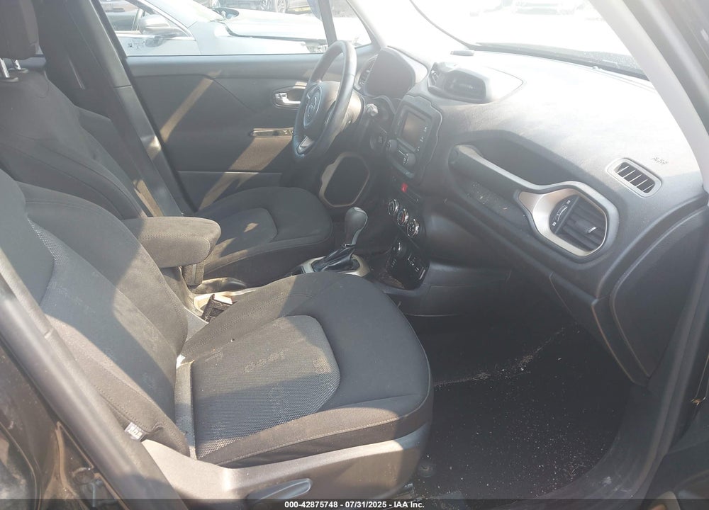 2015 JEEP RENEGADE VIN: ZACCJBBT0FPB73174