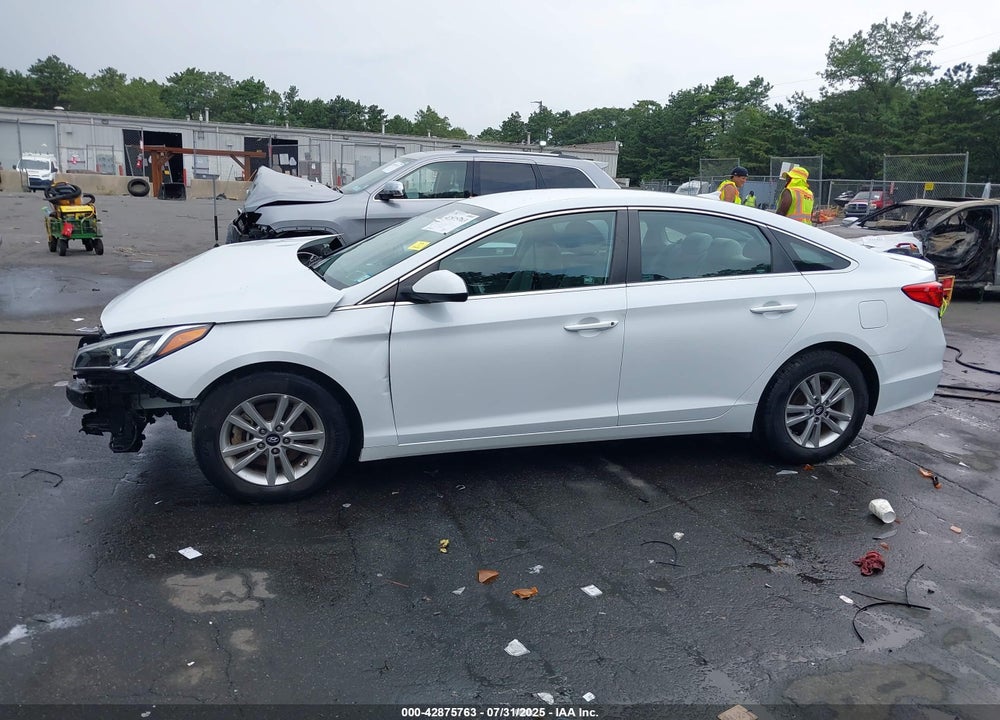 2017 HYUNDAI SONATA VIN: 5NPE24AF7HH584339