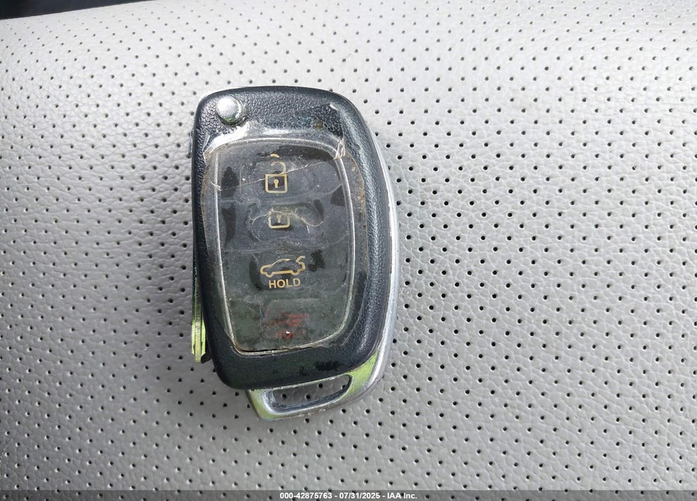 2017 HYUNDAI SONATA VIN: 5NPE24AF7HH584339