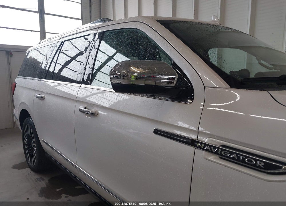 2019 LINCOLN NAVIGATOR VIN: 5LMJJ3TT1KEL06745