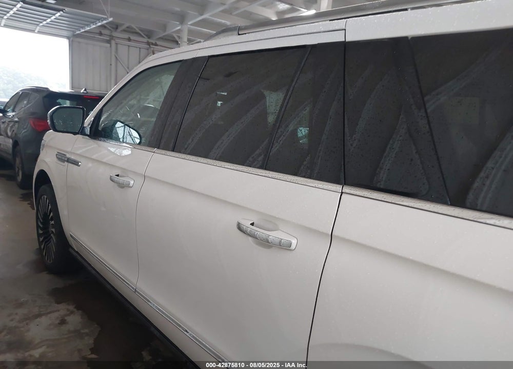 2019 LINCOLN NAVIGATOR VIN: 5LMJJ3TT1KEL06745