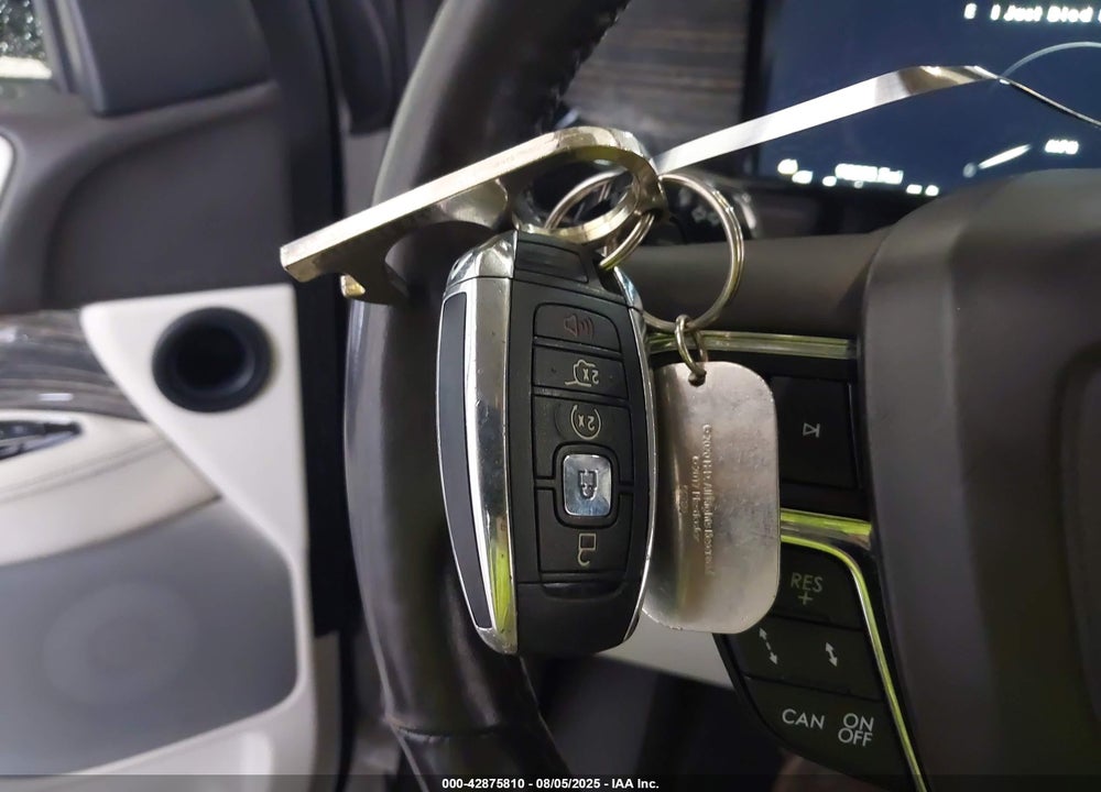 2019 LINCOLN NAVIGATOR VIN: 5LMJJ3TT1KEL06745