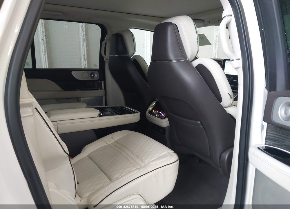 2019 LINCOLN NAVIGATOR VIN: 5LMJJ3TT1KEL06745