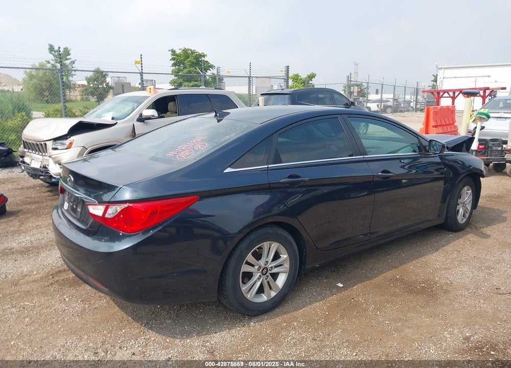 2013 HYUNDAI SONATA VIN: 5NPEB4AC5DH702890