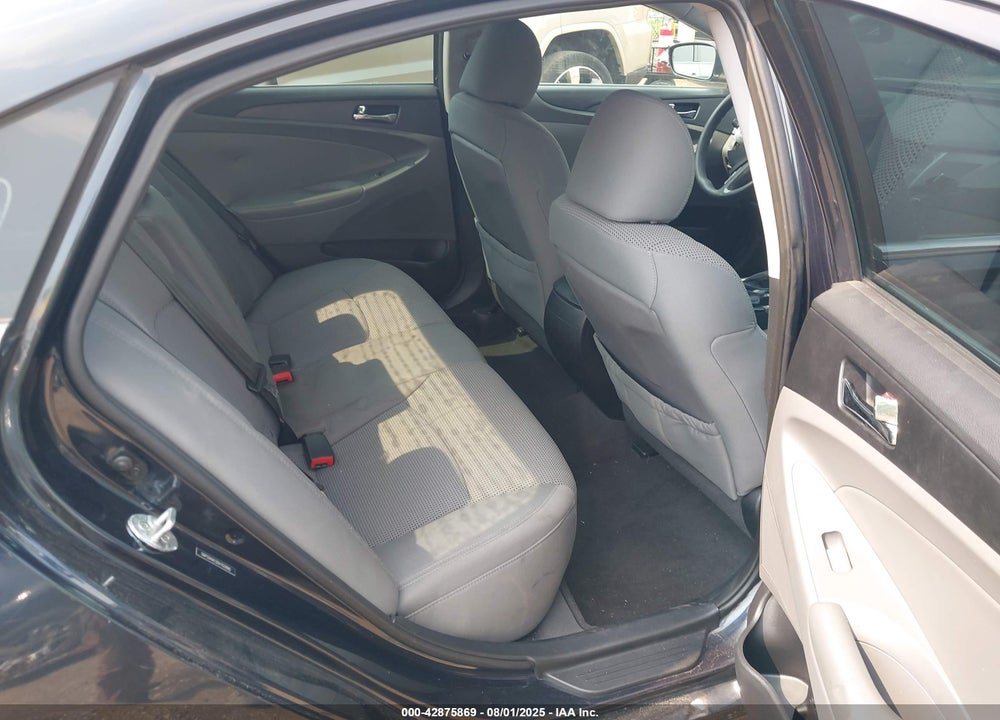 2013 HYUNDAI SONATA VIN: 5NPEB4AC5DH702890